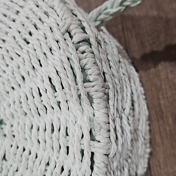 Mia & tess sea glass green round rattan purse - Picture 9 of 11